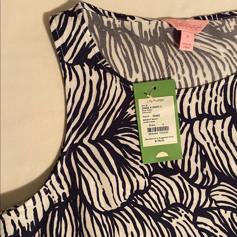 Lilly Pulitzer NWT Sonja Top in Bright Navy House of Nemo Print macrame fringe - Picture 9 of 16